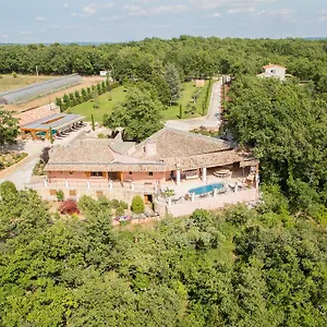 Couette-café Sur Les Hauteurs Du Luberon-chez Lisett, Caseneuve